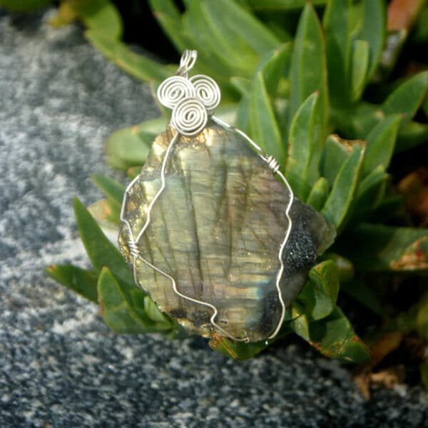 Pendants - Image 6